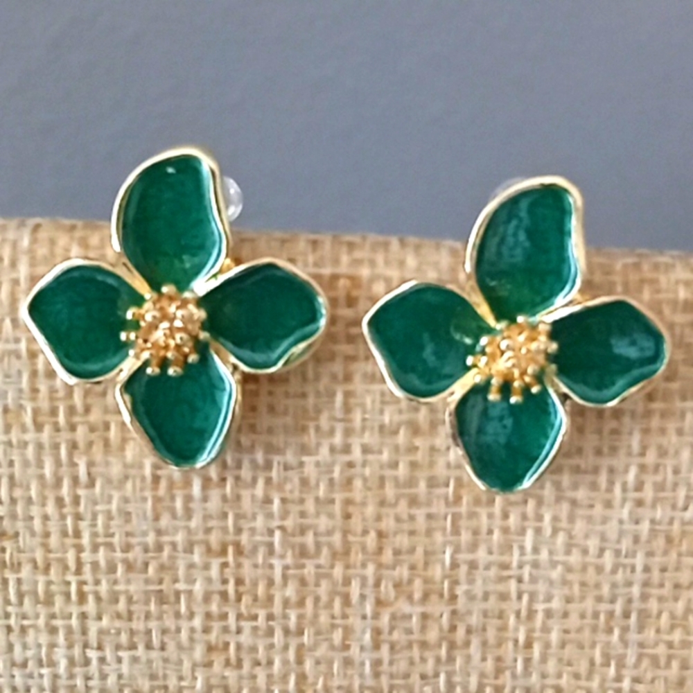 New Green Tropical Flower Earrings - Picture 2 of 5